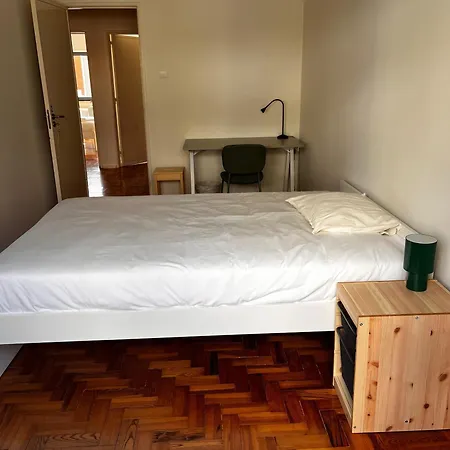 Do Bairro Hostel Lisbon