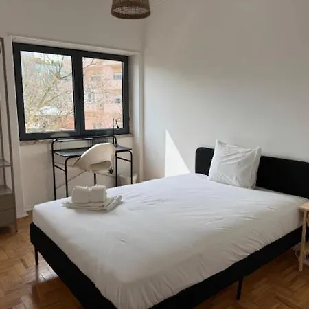 Do Bairro Hostel Lisbon