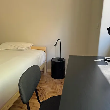 Do Bairro Hostel